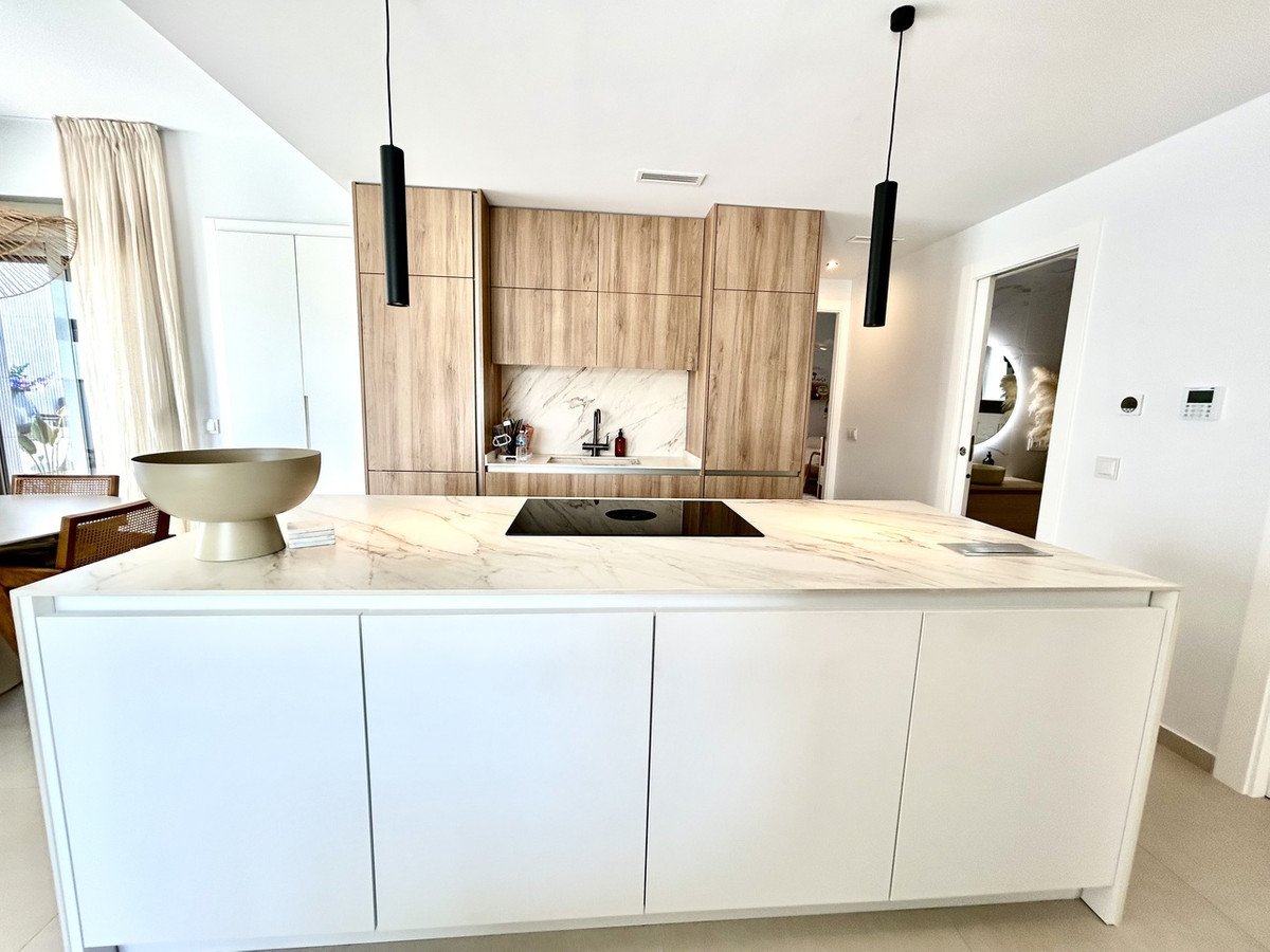 For sale - 4 Bedroom 3 Bathroom House - Detached Villa in San Miguel de Salinas - San Miguel de Salinas Centro  - Alicante