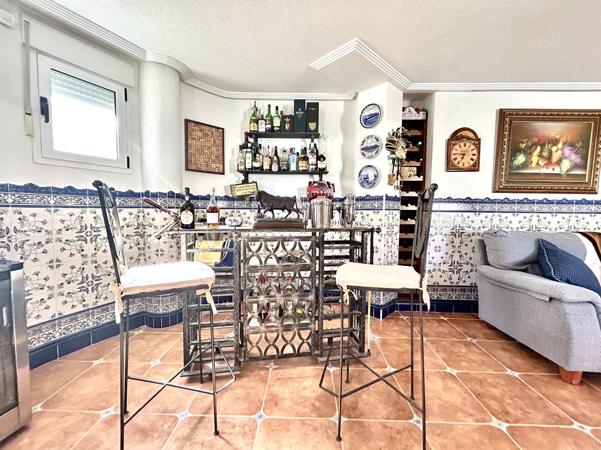 For sale - 4 Bedroom 3 Bathroom House - Detached Villa in Pilar de la Horadada - Pinar de Campoverde  - Alicante