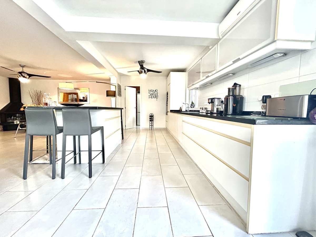 For sale - 4 Bedroom 4 Bathroom House - Detached Villa in Catral - Catral Centro  - Alicante