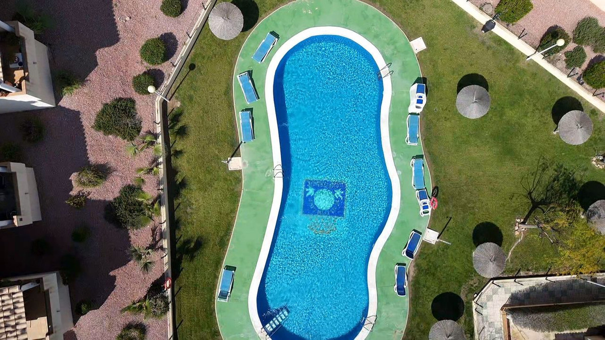 For sale - 2 Bedroom 2 Bathroom Ground Floor Apartment in Villamartin  - Villamartin  - Alicante