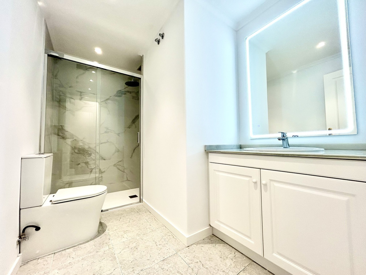 For sale - 2 Bedroom 2 Bathroom Apartment - Ground Floor Apartment in Orihuela - Campoamor R-5  - Alicante