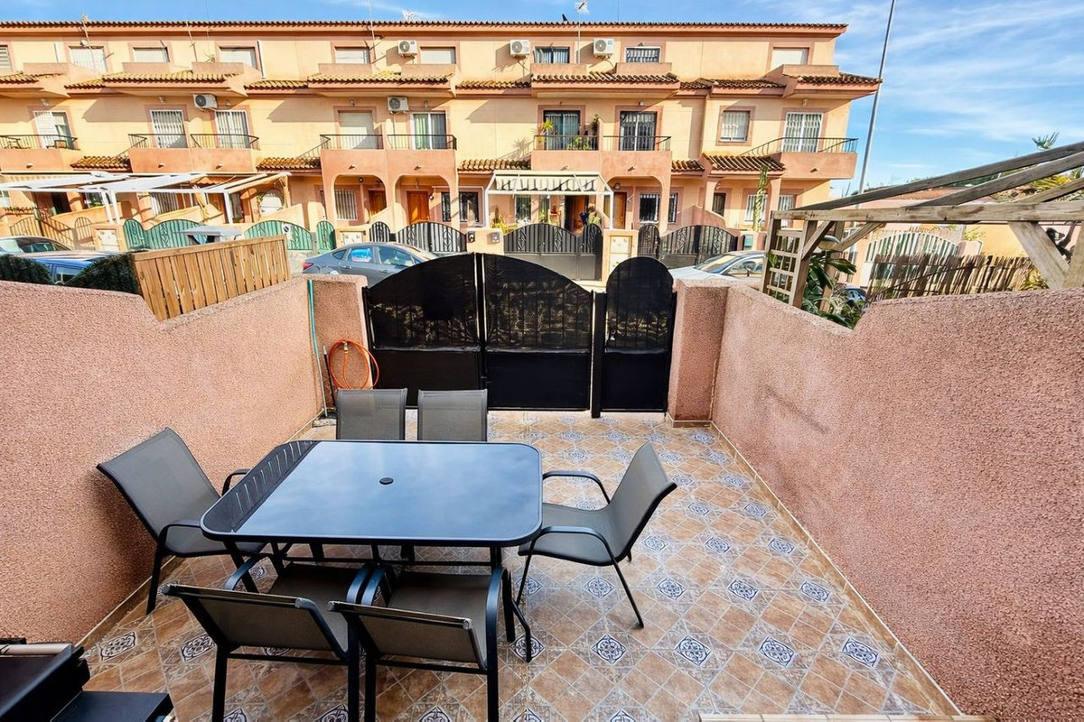 For sale - 4 Bedroom 2 Bathroom House - Townhouse in San Pedro del Pinatar - San Pedro del Pinatar Centro  - Murcia