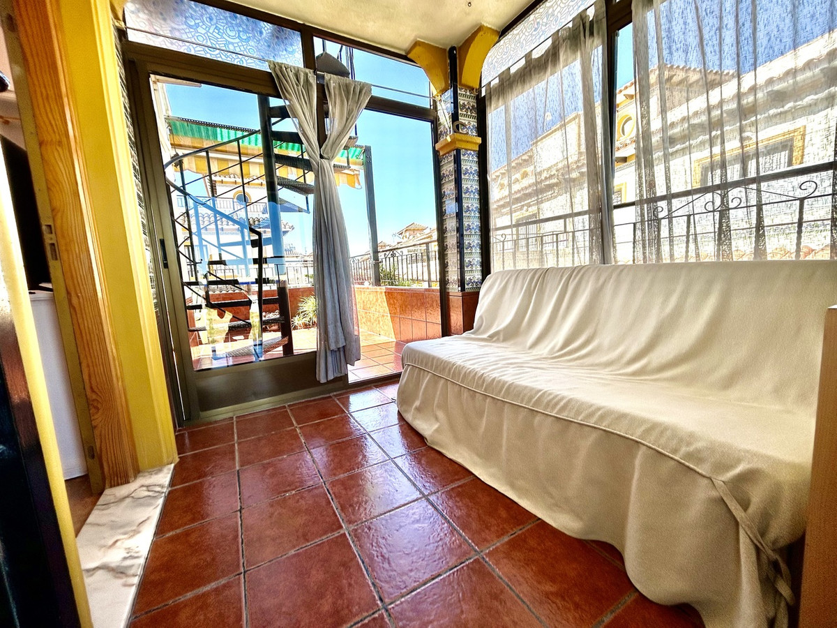For sale - 2 Bedroom 1 Bathroom Apartment - Top Floor Apartment in Orihuela - Punta Prima  - Alicante