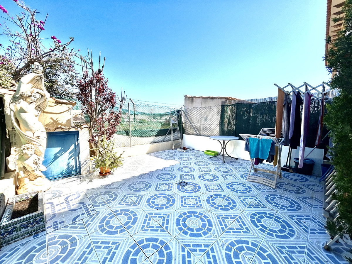 For sale - 2 Bedroom 1 Bathroom Apartment - Top Floor Apartment in Orihuela - Punta Prima  - Alicante