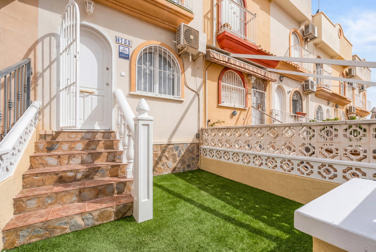 For sale - 2 Bedroom 2 Bathroom House - Townhouse in Orihuela - Playa Flamenca  - Alicante