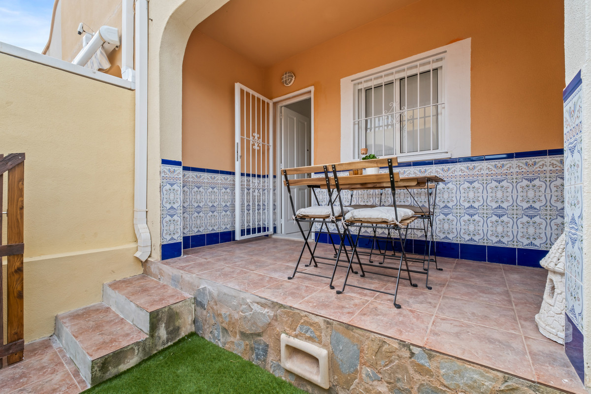 For sale - 2 Bedroom 2 Bathroom House - Townhouse in Orihuela - Playa Flamenca  - Alicante