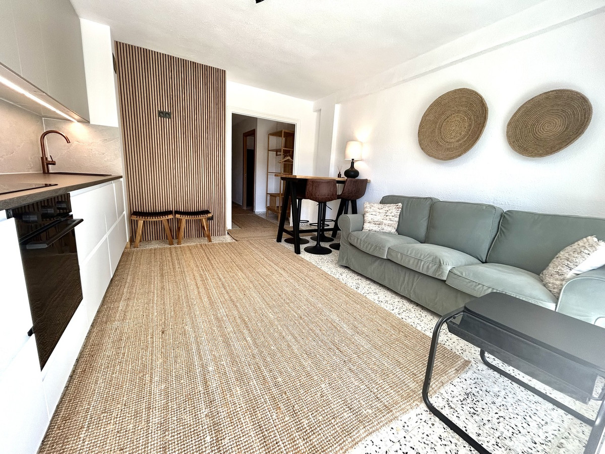 For sale - 2 Bedroom 1 Bathroom Apartment - Middle Floor Apartment in Guardamar del Segura - Guardamar del Segura Centro  - Alicante