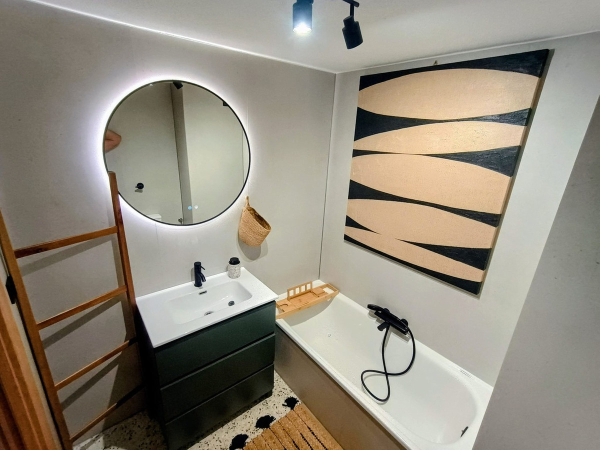 For sale - 2 Bedroom 1 Bathroom Apartment - Middle Floor Apartment in Guardamar del Segura - Guardamar del Segura Centro  - Alicante