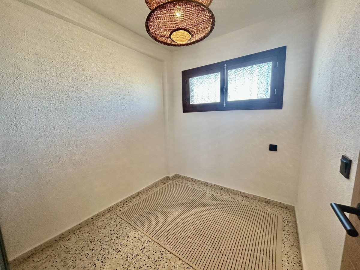 For sale - 2 Bedroom 1 Bathroom Apartment - Middle Floor Apartment in Guardamar del Segura - Guardamar del Segura Centro  - Alicante