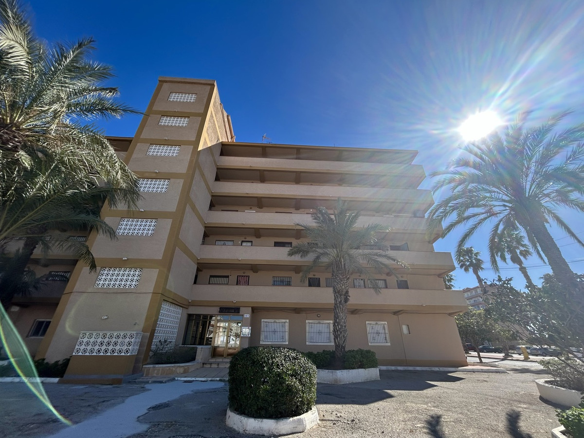 For sale - 2 Bedroom 1 Bathroom Apartment - Middle Floor Apartment in Guardamar del Segura - Guardamar del Segura Centro  - Alicante