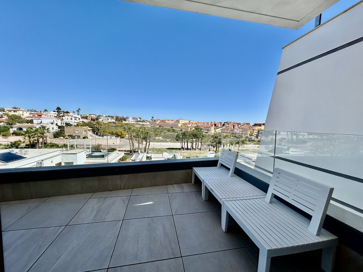 For sale - 3 Bedroom 4 Bathroom House - Detached Villa in Orihuela - Villamartin  - Alicante