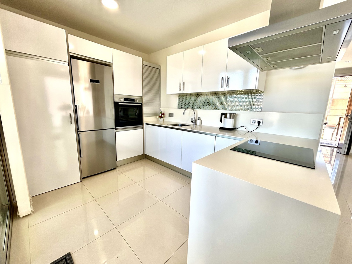 For sale - 3 Bedroom 4 Bathroom House - Detached Villa in Orihuela - Villamartin  - Alicante