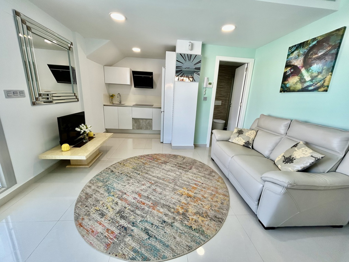 For sale - 3 Bedroom 4 Bathroom House - Detached Villa in Orihuela - Villamartin  - Alicante