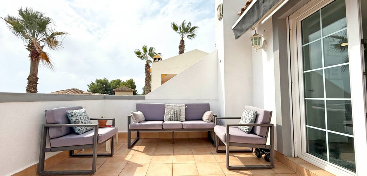For sale - 2 Bedroom 3 Bathroom House - Detached Villa in Orihuela - Villamartin  - Alicante