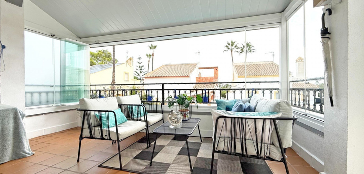 For sale - 2 Bedroom 3 Bathroom House - Detached Villa in Orihuela - Villamartin  - Alicante