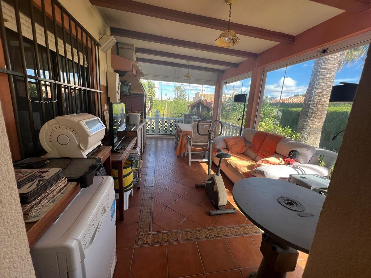 For sale - 3 Bedroom 2 Bathroom House - Detached Villa in Orihuela - Cabo Roig  - Alicante