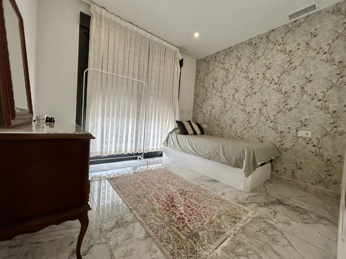 For sale - 3 Bedroom 4 Bathroom House - Detached Villa in Orihuela - Los Balcones  - Alicante