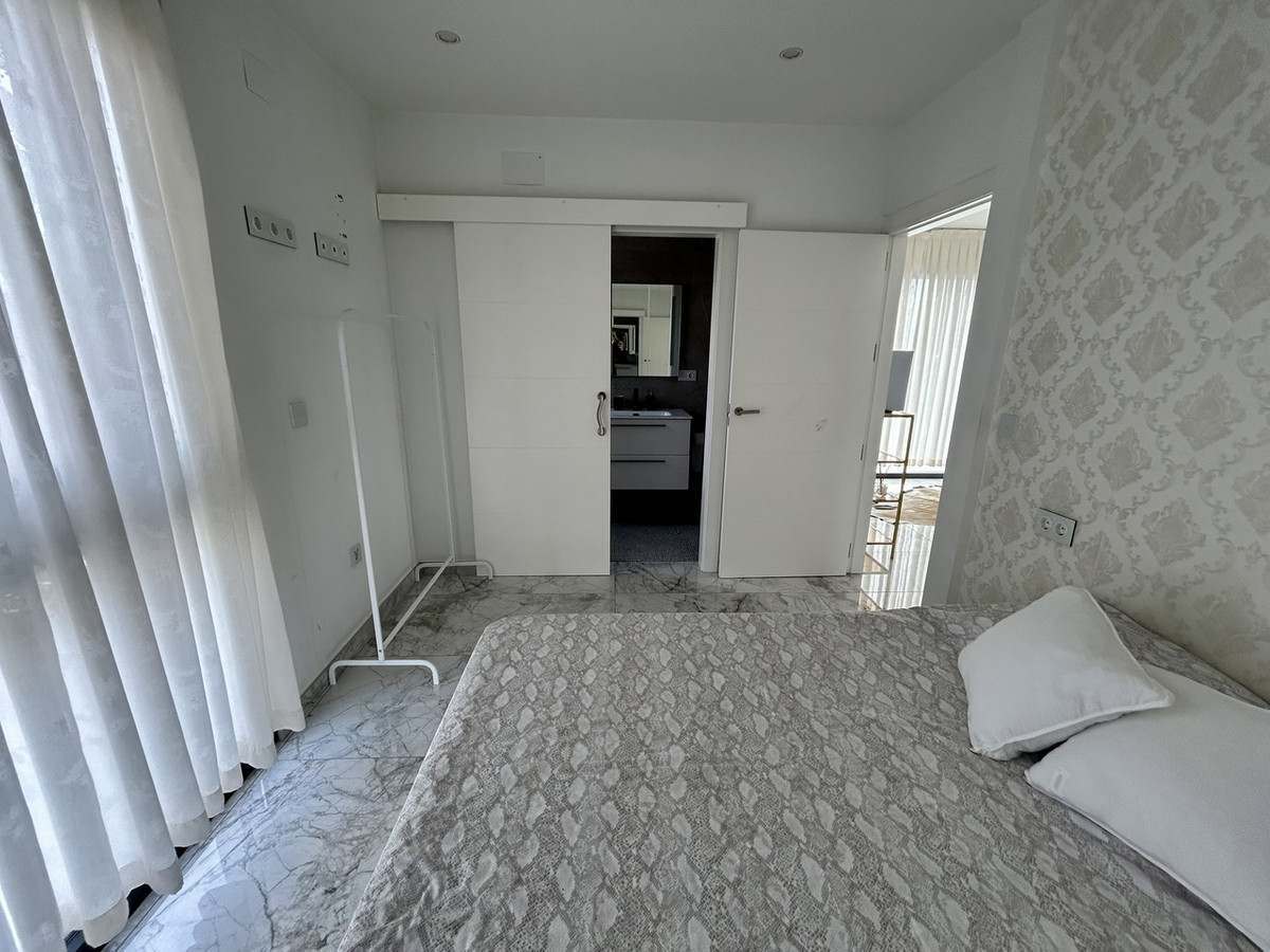 For sale - 3 Bedroom 4 Bathroom House - Detached Villa in Orihuela - Los Balcones  - Alicante