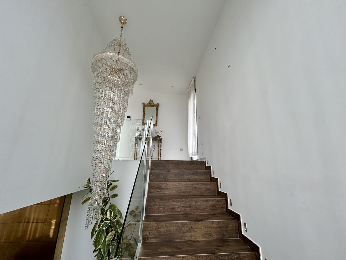 For sale - 3 Bedroom 4 Bathroom House - Detached Villa in Orihuela - Los Balcones  - Alicante