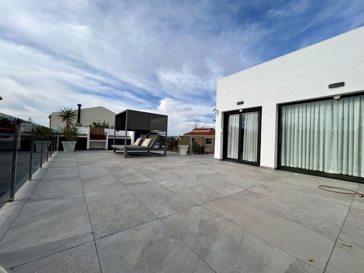 For sale - 3 Bedroom 4 Bathroom House - Detached Villa in Orihuela - Los Balcones  - Alicante