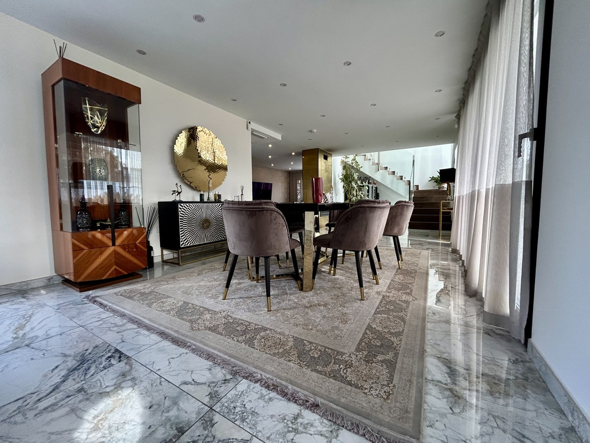 For sale - 3 Bedroom 4 Bathroom House - Detached Villa in Orihuela - Los Balcones  - Alicante