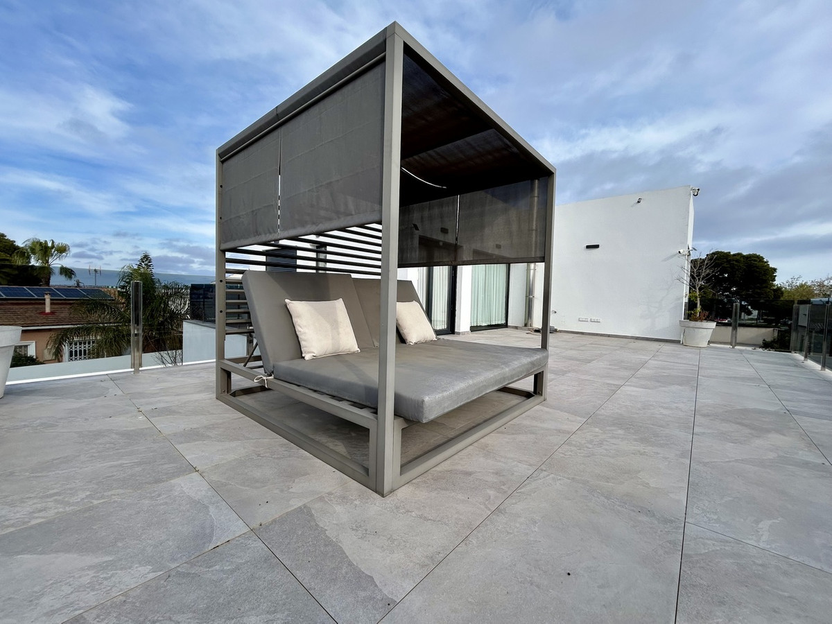 For sale - 3 Bedroom 4 Bathroom House - Detached Villa in Orihuela - Los Balcones  - Alicante