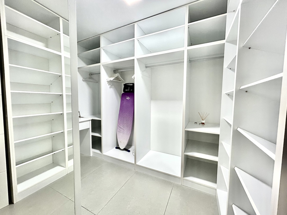 For sale - 5 Bedroom 4 Bathroom House - Detached Villa in Orihuela - Los Balcones  - Alicante