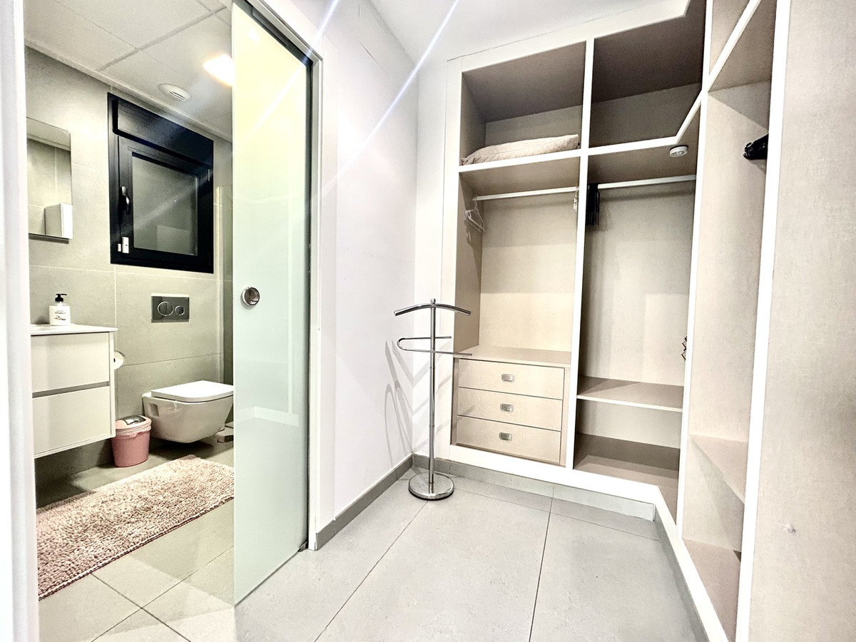 For sale - 5 Bedroom 4 Bathroom House - Detached Villa in Orihuela - Los Balcones  - Alicante