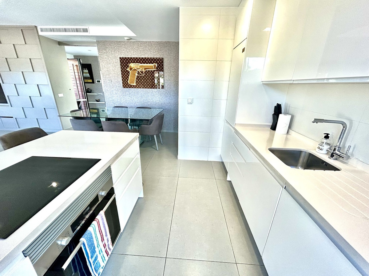 For sale - 5 Bedroom 4 Bathroom House - Detached Villa in Orihuela - Los Balcones  - Alicante