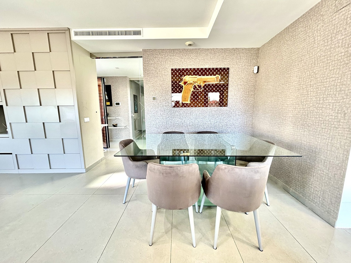 For sale - 5 Bedroom 4 Bathroom House - Detached Villa in Orihuela - Los Balcones  - Alicante