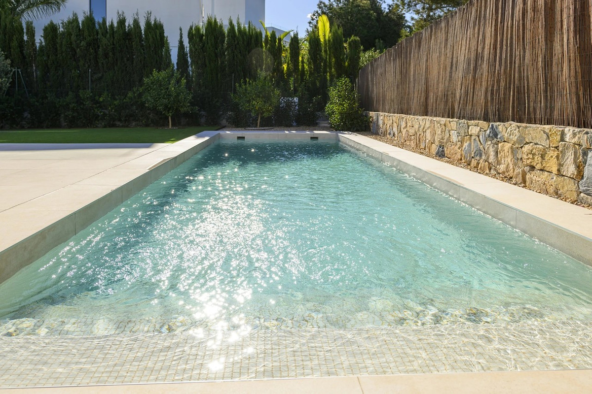 For sale - 3 Bedroom 3 Bathroom House - Detached Villa in Orihuela - Las Colinas Golf  - Alicante