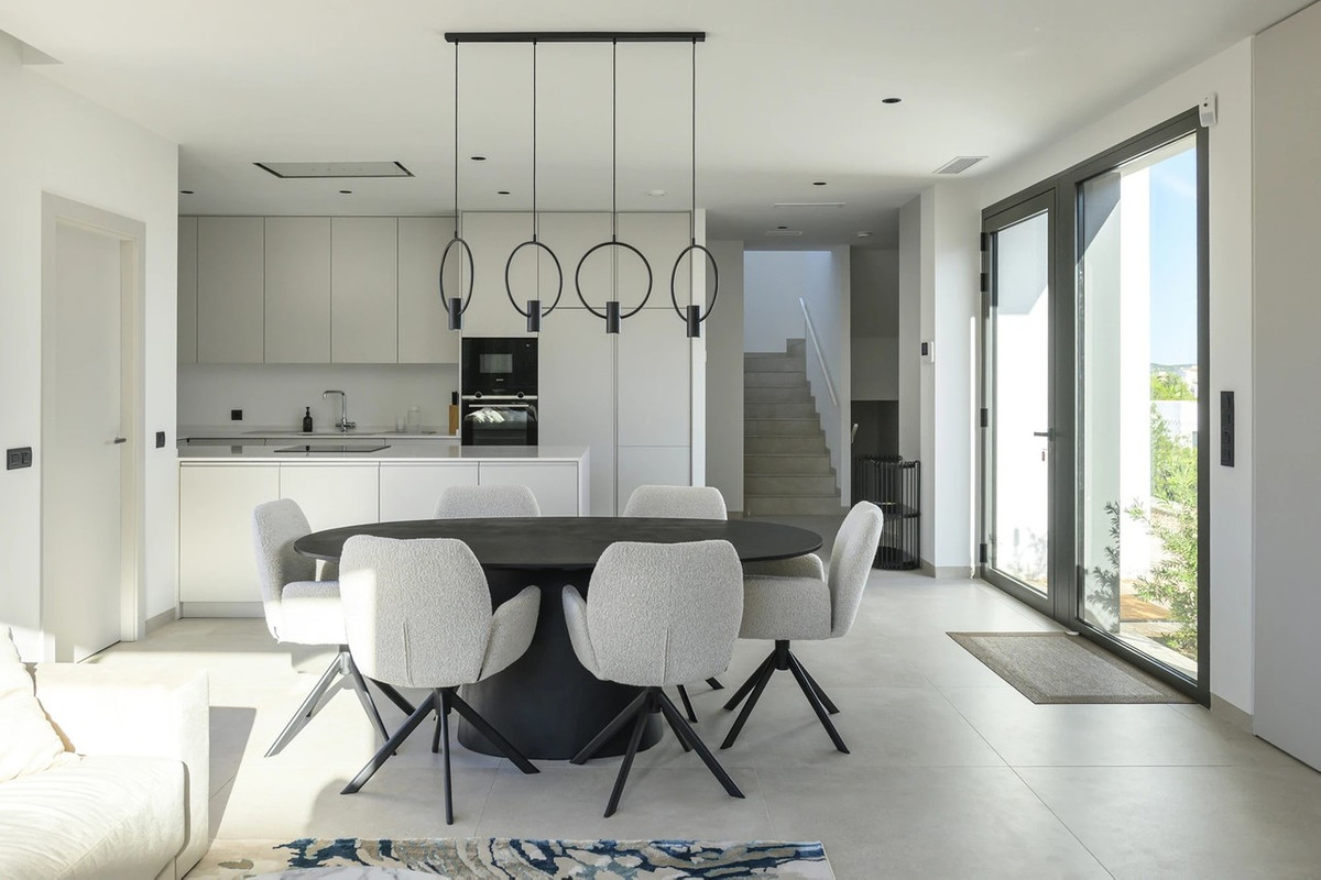 For sale - 3 Bedroom 3 Bathroom House - Detached Villa in Orihuela - Las Colinas Golf  - Alicante