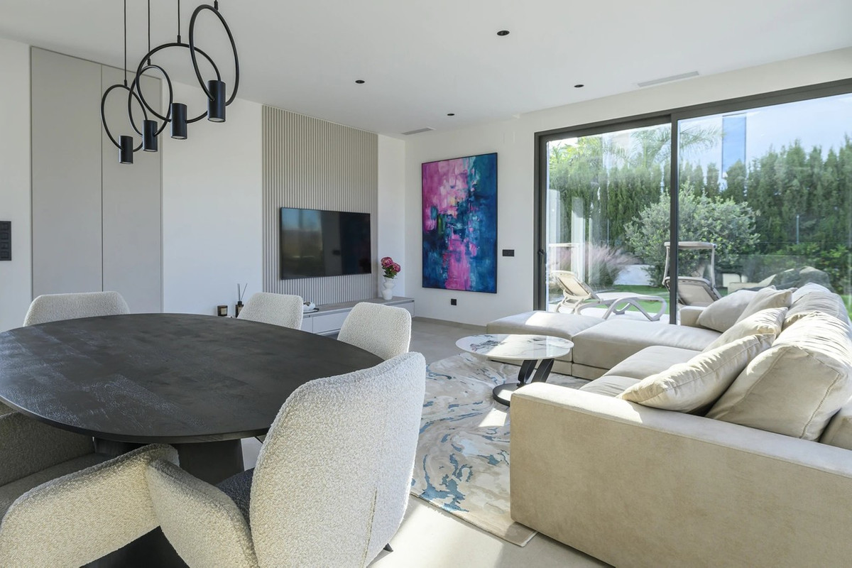 For sale - 3 Bedroom 3 Bathroom House - Detached Villa in Orihuela - Las Colinas Golf  - Alicante