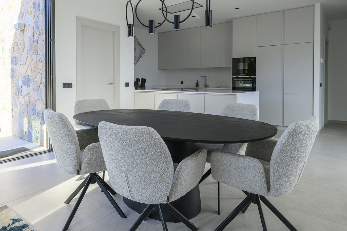 For sale - 3 Bedroom 3 Bathroom House - Detached Villa in Orihuela - Las Colinas Golf  - Alicante