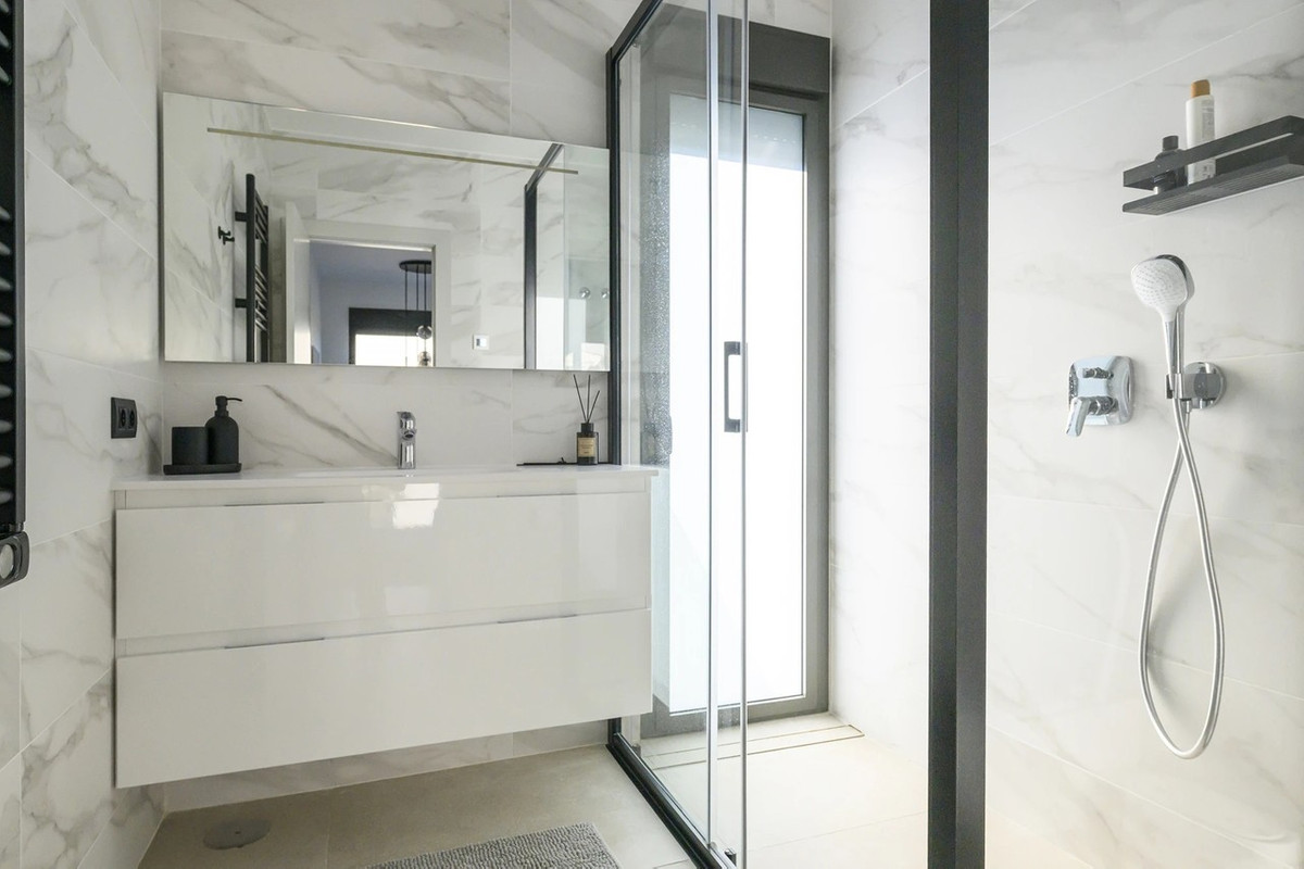 For sale - 3 Bedroom 3 Bathroom House - Detached Villa in Orihuela - Las Colinas Golf  - Alicante