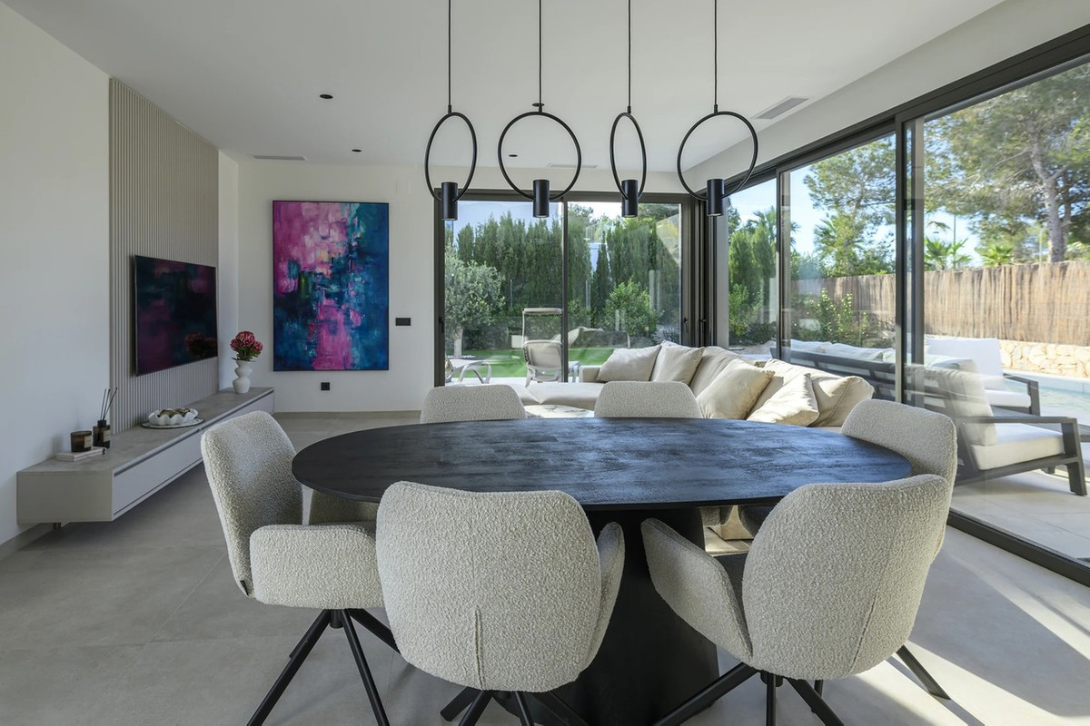 For sale - 3 Bedroom 3 Bathroom House - Detached Villa in Orihuela - Las Colinas Golf  - Alicante