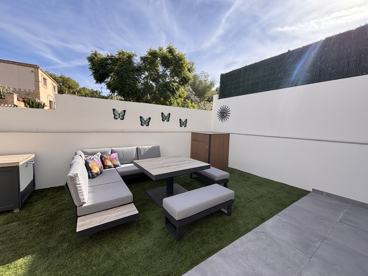 For sale - 2 Bedroom 2 Bathroom House - Detached Villa in Orihuela - Villamartin  - Alicante