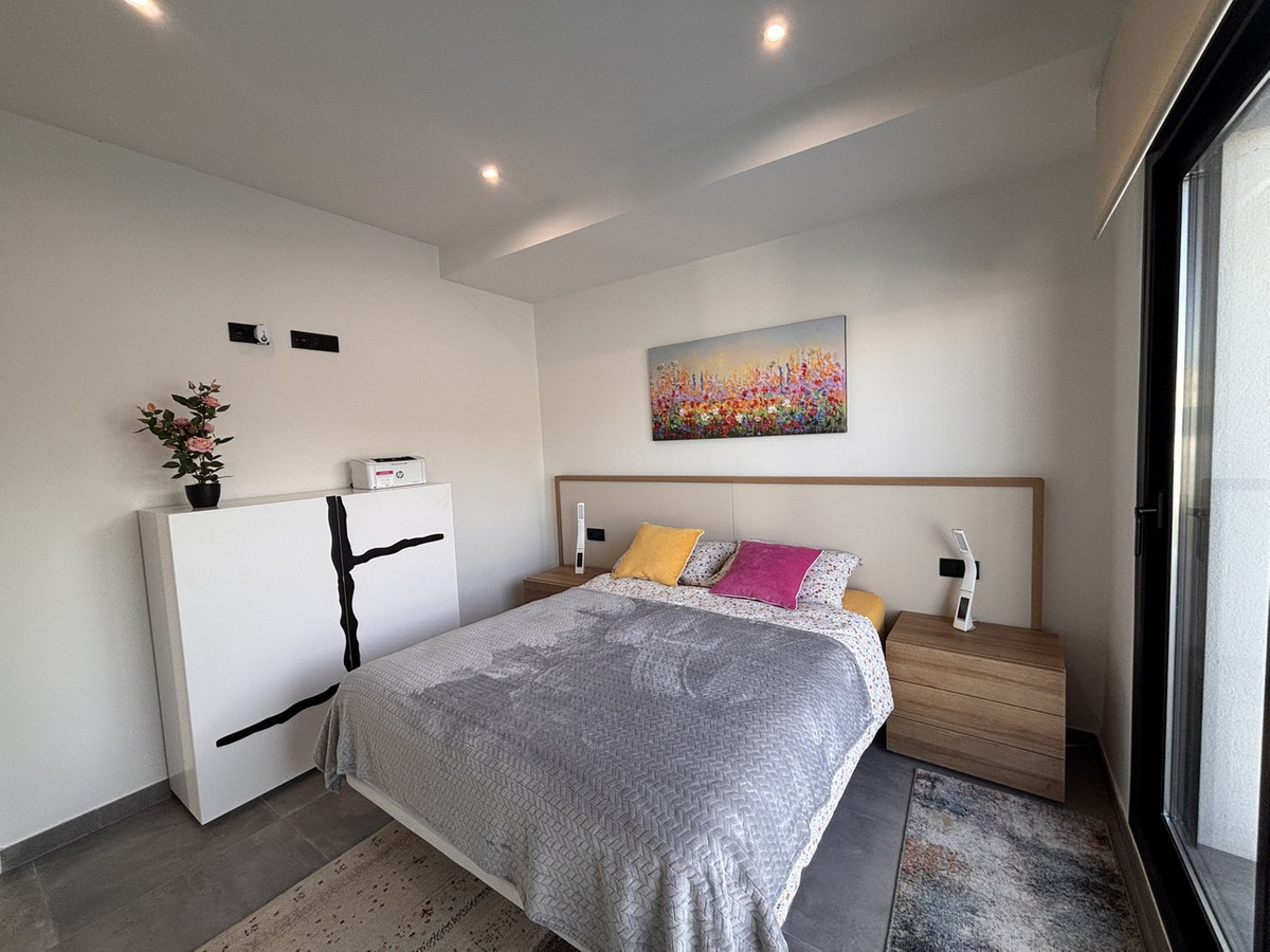 For sale - 2 Bedroom 2 Bathroom House - Detached Villa in Orihuela - Villamartin  - Alicante