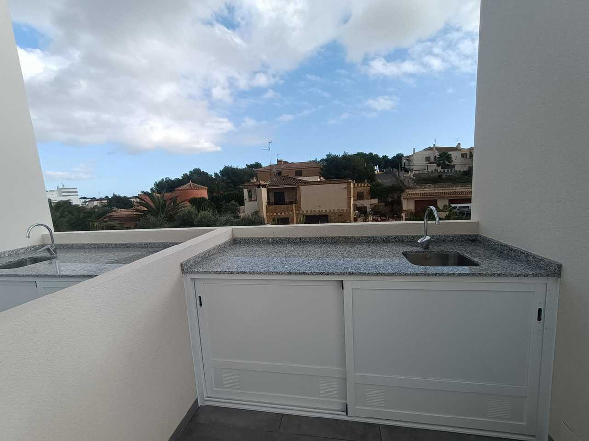 For sale - 2 Bedroom 2 Bathroom House - Detached Villa in Orihuela - Villamartin  - Alicante