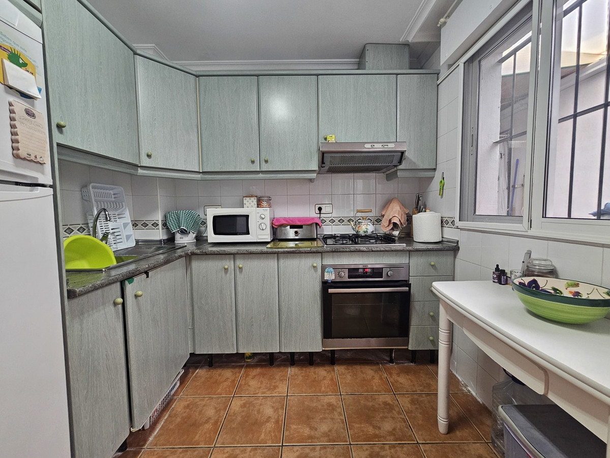 For sale - 3 Bedroom 2 Bathroom Townouse in La Zenia  - La Zenia  - Alicante