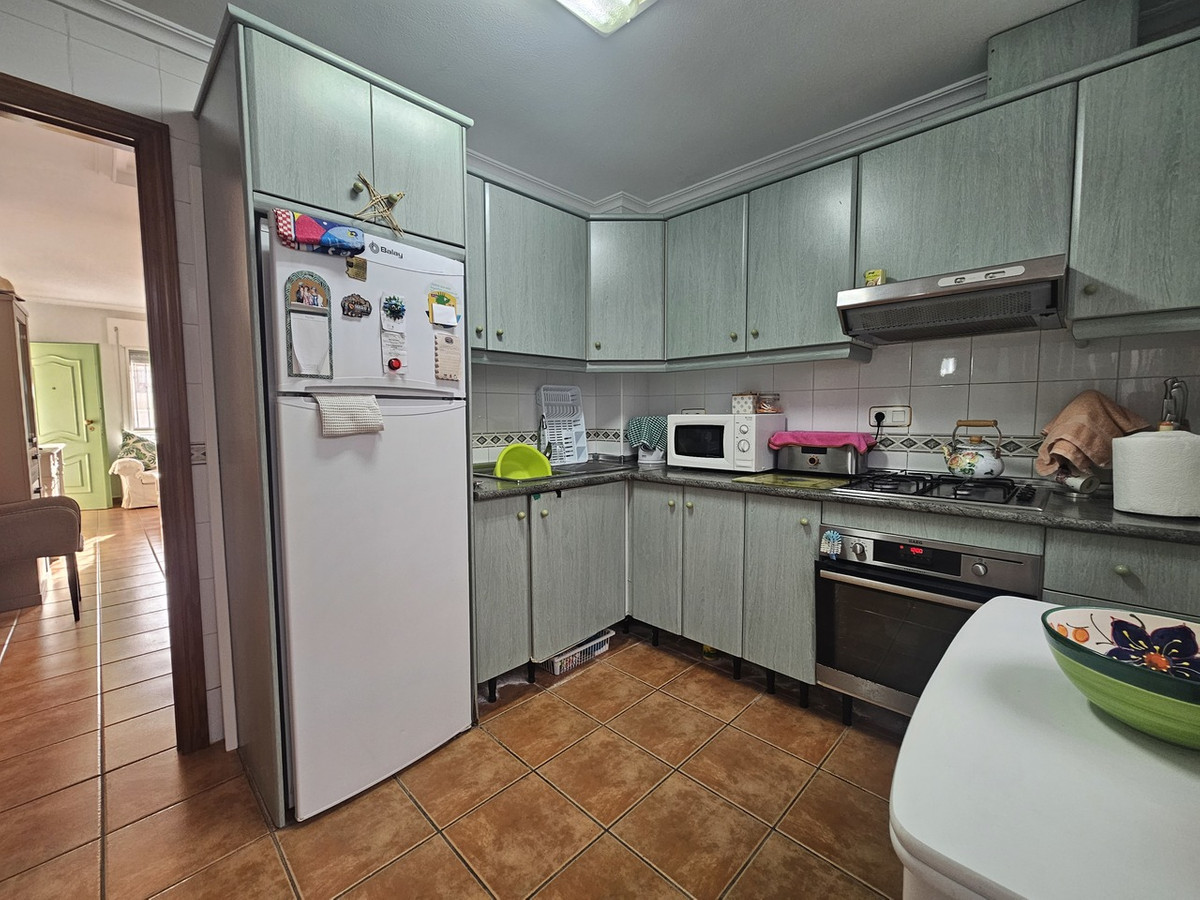 For sale - 3 Bedroom 2 Bathroom Townouse in La Zenia  - La Zenia  - Alicante