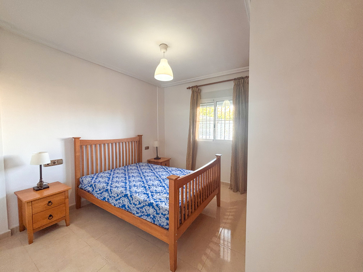For sale - 2 Bedroom 1 Bathroom Ground Floor Apartment in Cabo Roig - Cabo Roig  - Alicante