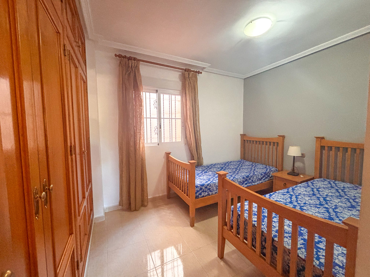 For sale - 2 Bedroom 1 Bathroom Ground Floor Apartment in Cabo Roig - Cabo Roig  - Alicante