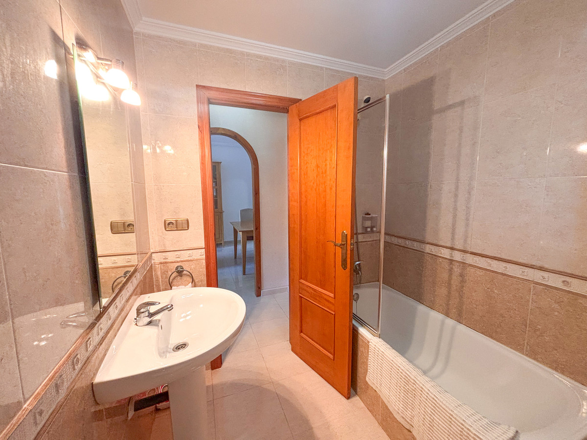 For sale - 2 Bedroom 1 Bathroom Ground Floor Apartment in Cabo Roig - Cabo Roig  - Alicante