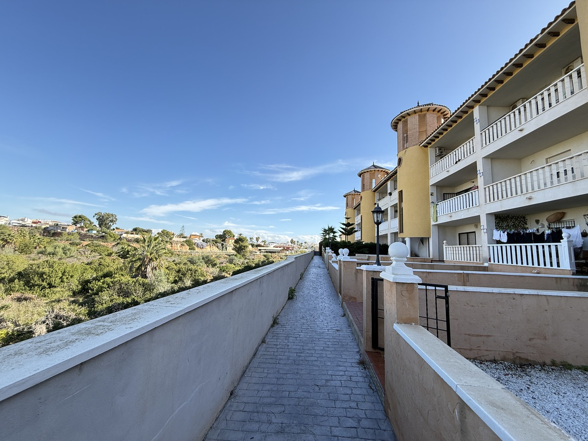 For sale - 2 Bedroom 1 Bathroom Apartment - Ground Floor Apartment in Cabo Roig  - Cabo Roig  - Alicante