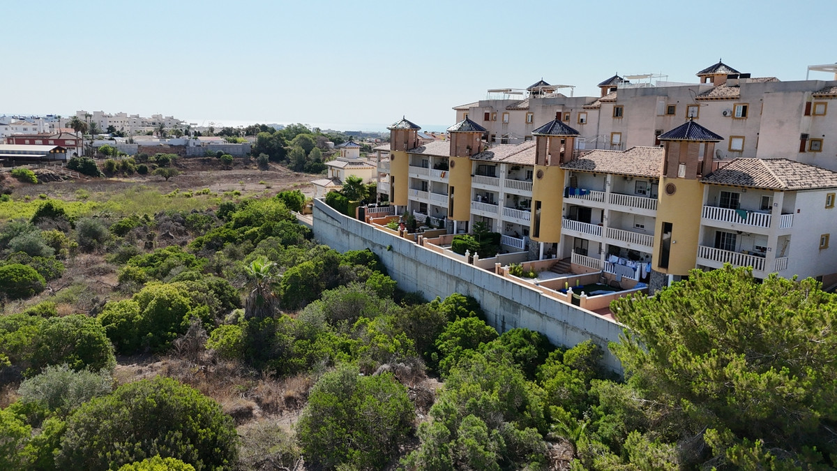 For sale - 2 Bedroom 1 Bathroom Apartment - Ground Floor Apartment in Cabo Roig  - Cabo Roig  - Alicante