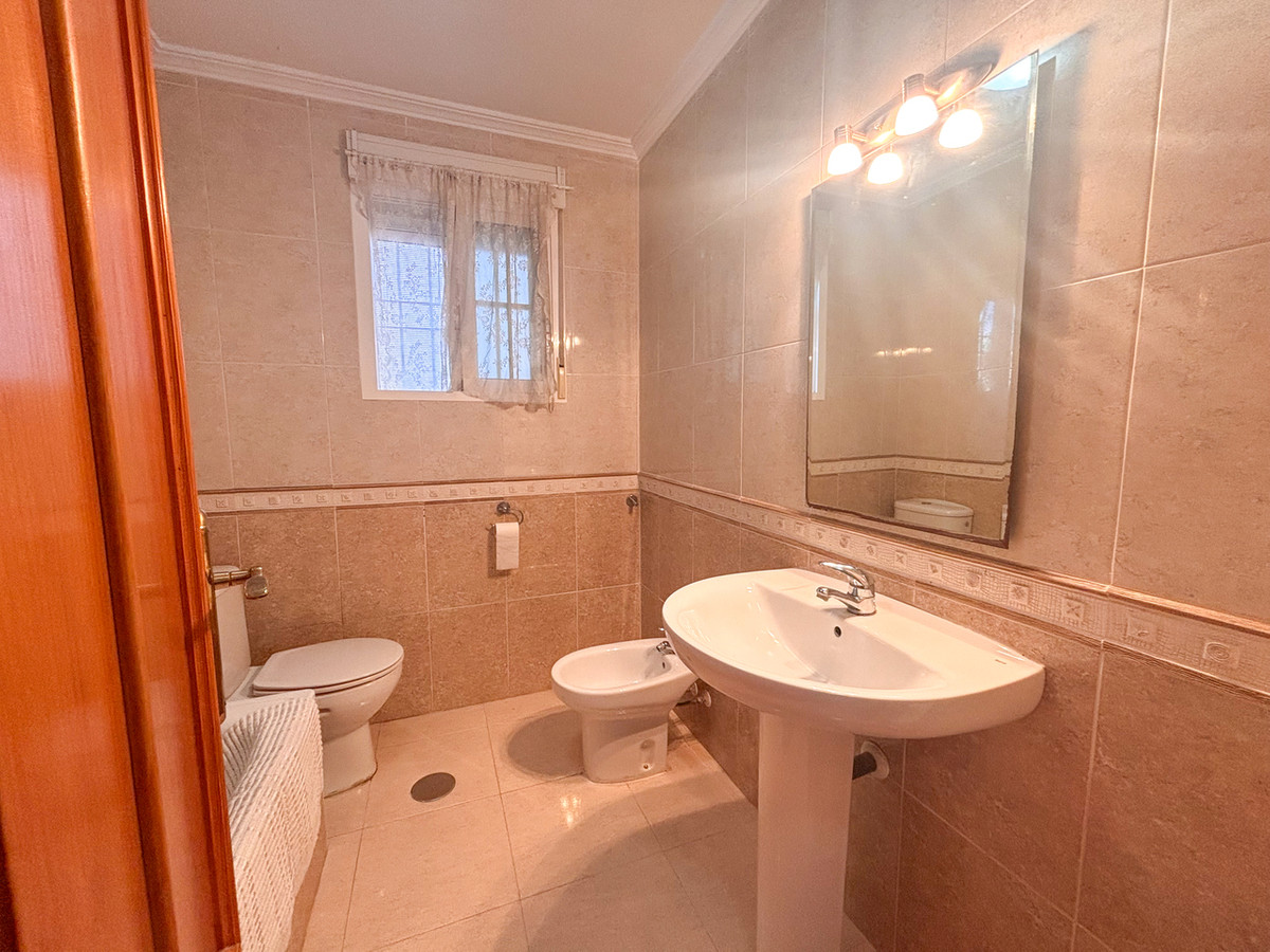 For sale - 2 Bedroom 1 Bathroom Ground Floor Apartment in Cabo Roig - Cabo Roig  - Alicante