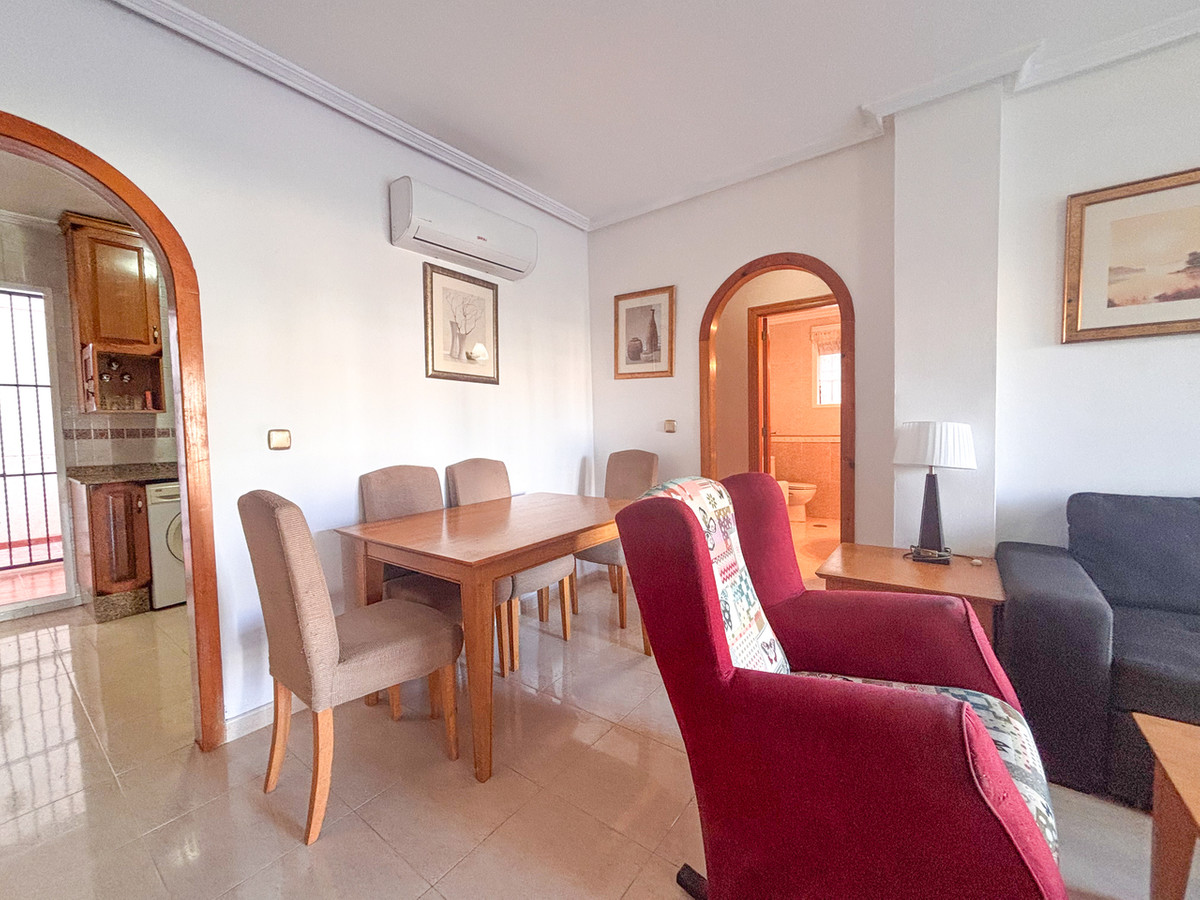 For sale - 2 Bedroom 1 Bathroom Ground Floor Apartment in Cabo Roig - Cabo Roig  - Alicante