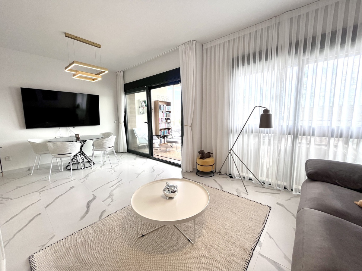 For sale - 2 Bedroom 2 Bathroom Apartment - Ground Floor Apartment in San Miguel de Salinas - San Miguel de Salinas Centro  - Alicante