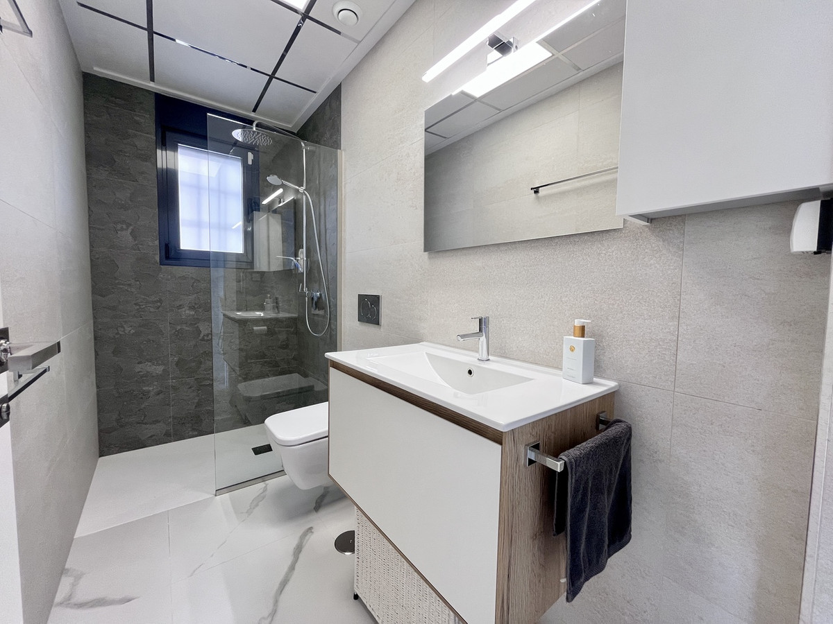 For sale - 2 Bedroom 2 Bathroom Apartment - Ground Floor Apartment in San Miguel de Salinas - San Miguel de Salinas Centro  - Alicante